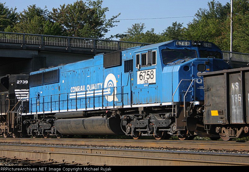 NS 6758